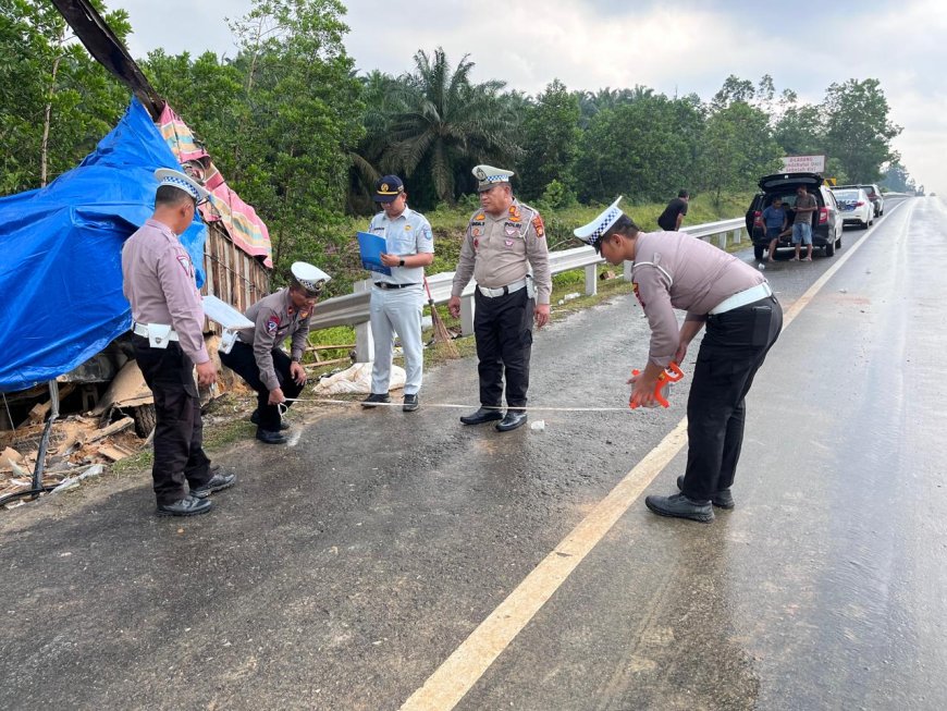 Jasa Raharja Jamin Seluruh Korban Kecelakaan Bus Kontara Truk di Jalan Tol Pekanbaru-Dumai