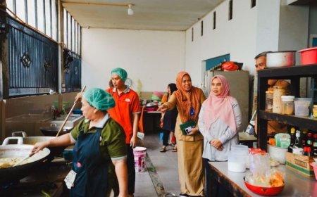 TP-PKK Provinsi Riau Tinjau Kualitas Makanan untuk Simulasi Program Makanan Bergizi Gratis