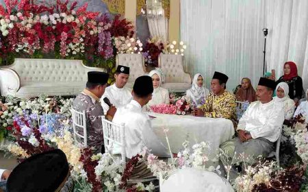 Pernikahan Rian Made Pratama dan Suci Putri Amelia Berlangsung Khidmat