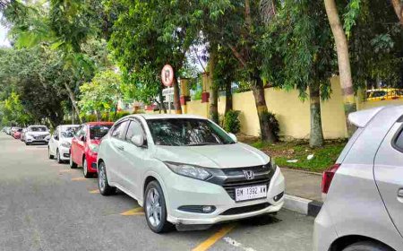 Parkir Sembarangan di Jl Diponegoro Pekanbaru Makin Memprihatinkan