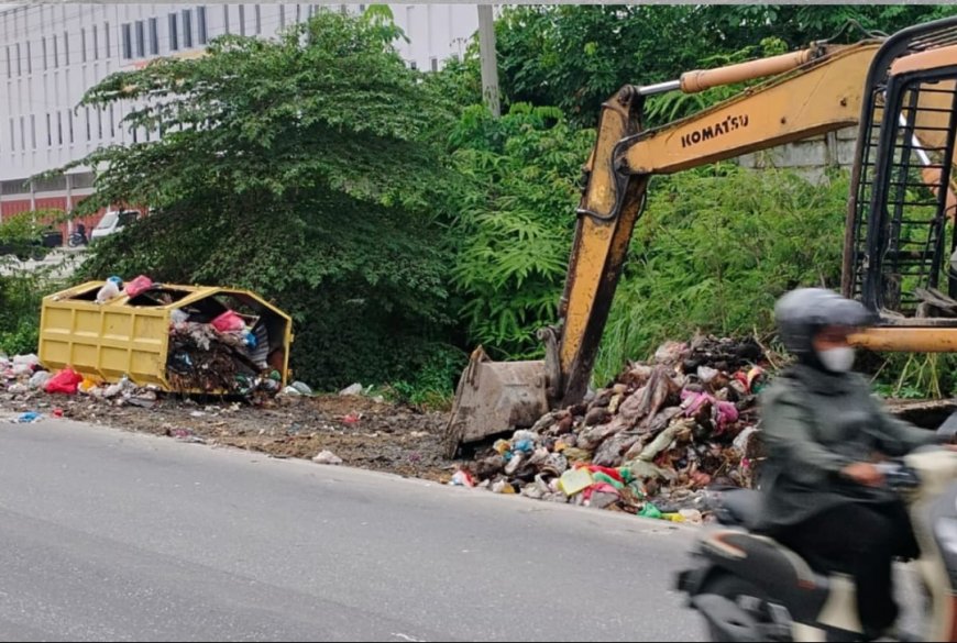 Pemko Pekanbaru Intensifkan Aksi Bersih, Atasi Tumpukan Sampah di Berbagai Titik