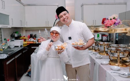 Fuji dan Keluarga Puji Kelezatan Catering Jagarasa dalam Pengajian Pernikahan Frans Faisal
