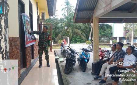 Personil Babinsa Koramil 02/SA Kodim 0322/Siak Kopda A. Saifudin Laksanakan Komsos dan Sosialisasi Nilai-Nilai Pancasila