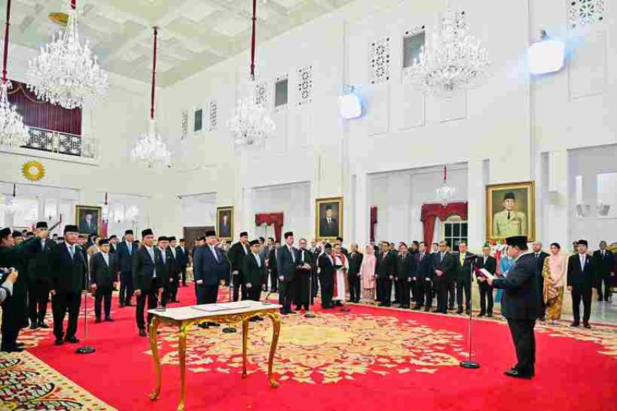Prabowo Subianto Lantik Pejabat Baru di Istana Kepresidenan