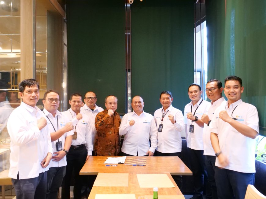 Tingkatkan Infrastruktur Kelistrikan, PLN UID RKR dan PLN MCTN Relokasi Gardu Induk Mobile 1x20 MVA dari Gresik ke Tandun Rokan Hulu