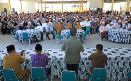 Bupati Labura Salurkan Tali Asih untuk Tokoh Agama, Wujud Apresiasi atas Dedikasi Spiritual