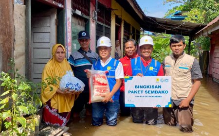 PLN Pekanbaru melalui Yayasan Baitul Maal (YBM) Salurkan Bantuan untuk Korban Banjir di Kelurahan Sri Meranti