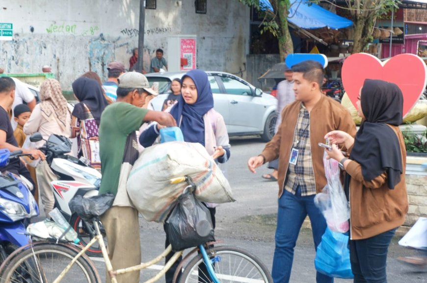 BRI Kisaran Gelar Kegiatan "Berbagi Takjil" di Bulan Ramadhan