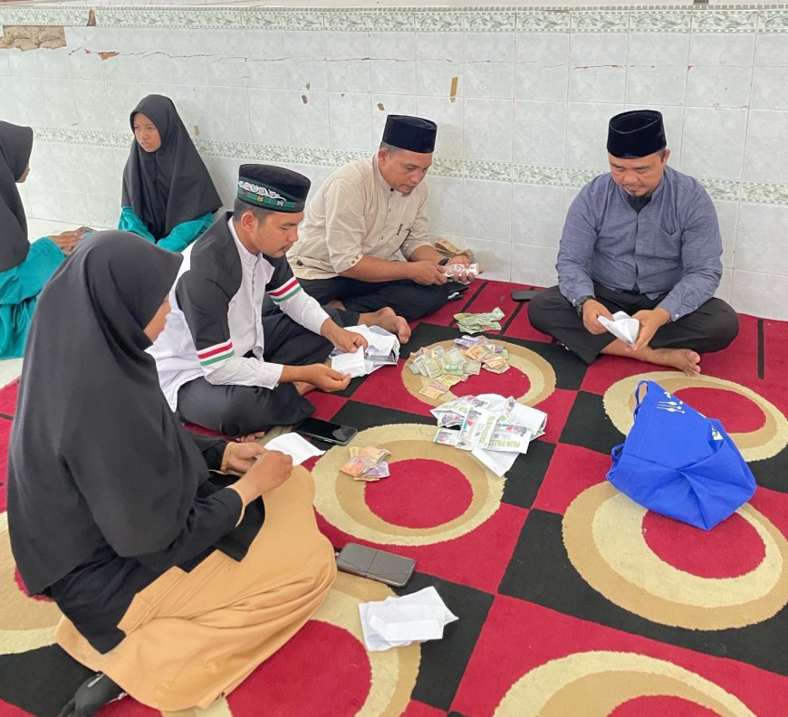 SMP IT Al Fatah Minas dan IZI Riau Gelar Penggalangan Dana "Peluk Palestina" dalam Momen Buka Puasa