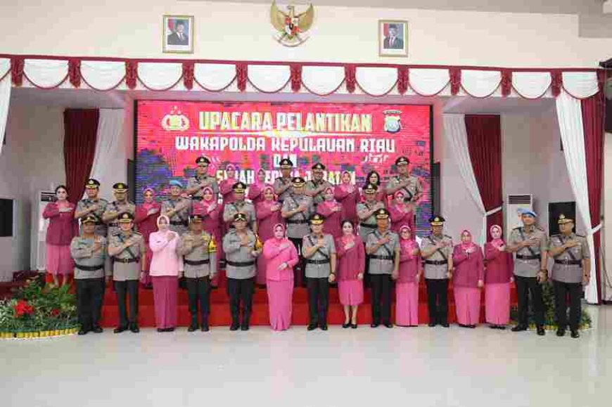 Kapolda Kepri Pimpin Pelantikan Wakapolda dan Sertijab Pejabat Utama Polda Kepri