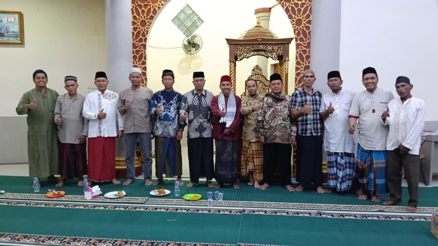 Mempererat Ukhuwah, DKM Al Muttaqin BKD 1-2 Gelar Halal Bi Halal Bersama Ustadz Sarwan Kelana