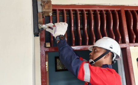 Tarif Listrik Dipangkas Lagi! Diskon 50% Khusus Rumah Tangga 1.300 VA ke Bawah