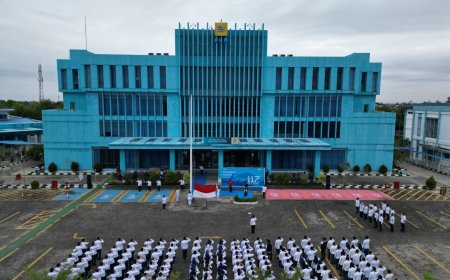 Semangat Kebangkitan Nasional di Tengah Transformasi Energi: PLN Group Regional Riau Gelar Upacara Harkitnas ke-117