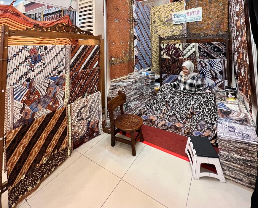 Dimas Batik, Penjaga Lilin di Tengah Gempuran Mesin: Melestarikan Batik Tulis Tradisional dari Tasikmalaya ke Dunia