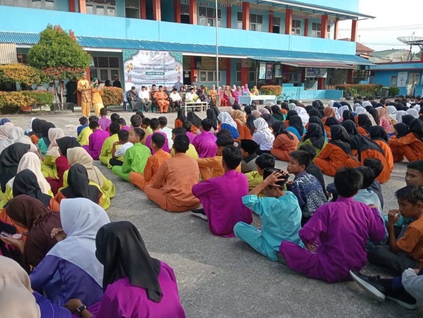 Kepsek SMK Telkom Pekanbaru Klarifikasi Isu Pungli: “Tidak Ada Kaitan Antara Uang Perpisahan dan Pengumuman Kelulusan”