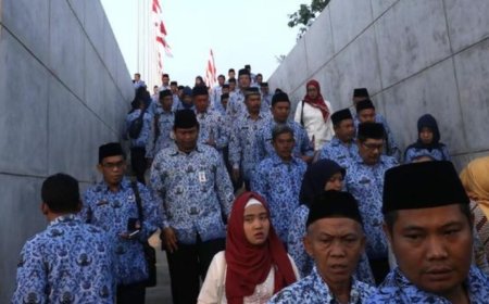 Pemerintah Cairkan Gaji ke-13 ASN, TNI, Polri dan Pensiunan Mulai Hari Ini 2 Juni 2025