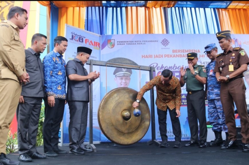 Peluang Kerja Terbuka Lebar! 40 Perusahaan Ramaikan Job Fair Pekanbaru 2025