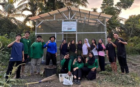 Kebun Mini, Semangat Besar: Sinergi KWT Bunda Ceria dan Mahasiswa UNRI Tumbuhkan Pertanian Mandiri
