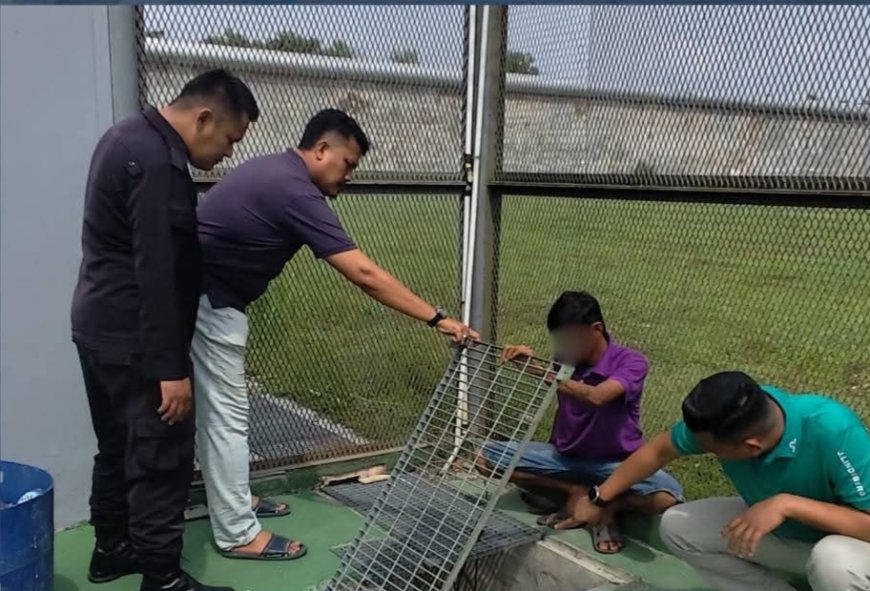 Jaga Lingkungan, Lapas Narkotika Rumbai Lakukan Perbaikan Saluran Pembuangan Air 