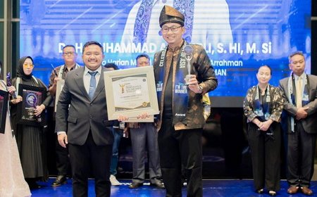 Masjid Agung Arrahman Pekanbaru Raih Penghargaan Masjid Bersejarah Inovatif, Teguhkan Peran sebagai Pusat Dakwah Modern