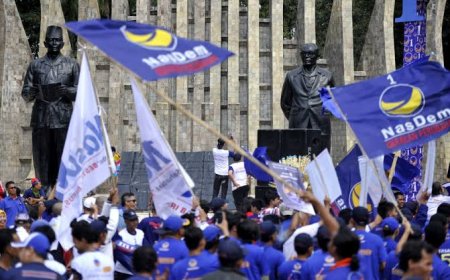 Surya Paloh: Aspirasi Rakyat Harus Jadi Acuan, Sahroni dan Nafa Dinonaktifkan