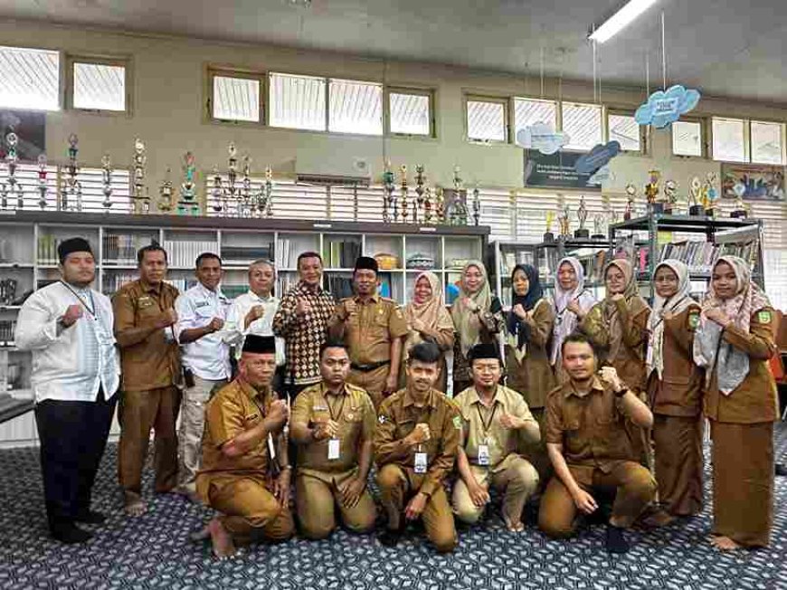 Kepala SMAN Plus Riau Buka Pelatihan Pengasuhan Asrama Berbasis Kepemimpinan