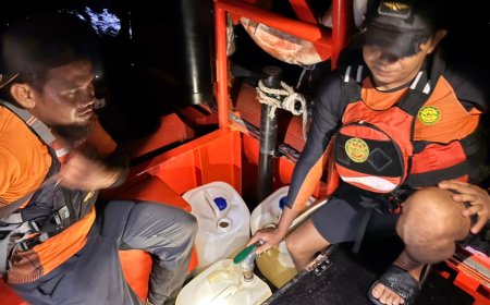 Kapal Kempang Membawa 90 Santri Alami Mati Mesin di Perairan Sungai Tohor, Tim SAR Lakukan Evakuasi