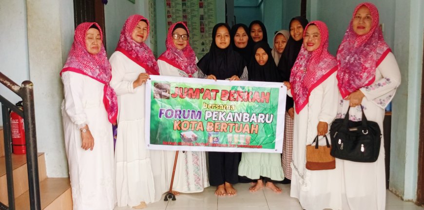 Forum Pekanbaru Kota Bertuah Gelar Aksi Sosial Jum’at Berkah