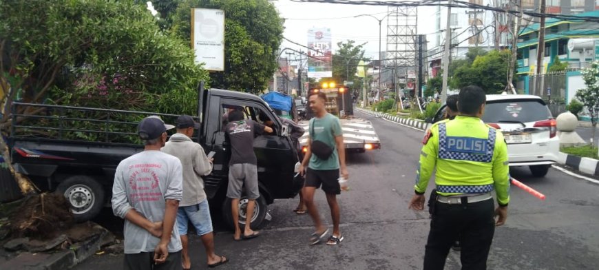 Polresta Sleman Tangani Kecelakaan Beruntun yang Libatkan Lima Kendaraan