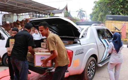 Jasa Raharja dan Ditlantas Polda Sumbar Salurkan Bantuan untuk Korban Banjir Bandang di Lubuk Minturun