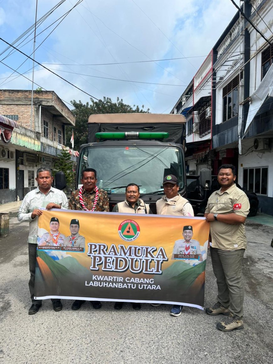 Pramuka Labura Gerak Cepat Salurkan Bantuan untuk Korban Banjir Bandang di Sumut
