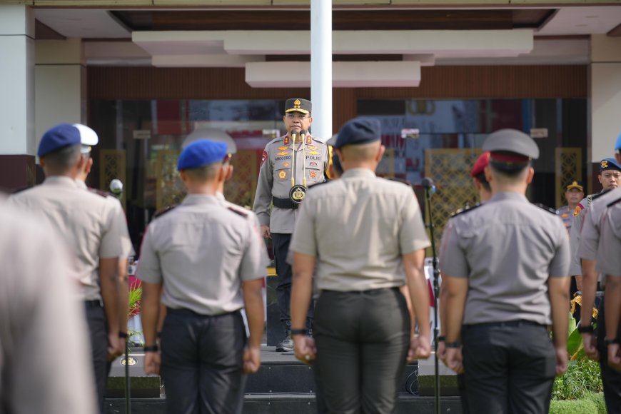 Akhir Tahun Penuh Makna, 356 Personel Polda DIY Terima Kenaikan Pangkat