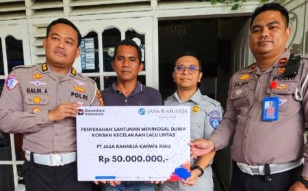 Jasa Raharja Riau Serahkan Santunan Korban Tabrak Sp.Motor Ngebut di Pekanbaru