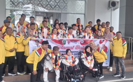 Disambut Bak Pahlawan, Atlet NPCI Riau Pulang Kampung Usai Harumkan Nama Indonesia di ASEAN Para Games 2025