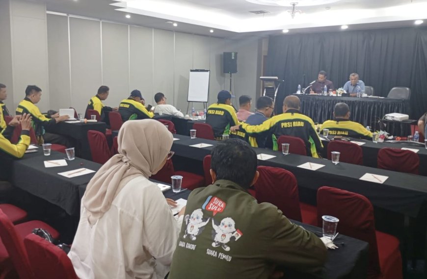 Laksanakan Rapat Pleno, Pengurus PBSI Riau Matangkan Program Kerja Tahun 2026