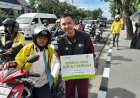 Sinergi TerasZawa, 1.000 Takjil Dibagikan untuk Masyarakat di Depan Kanwil Kemenag Riau
