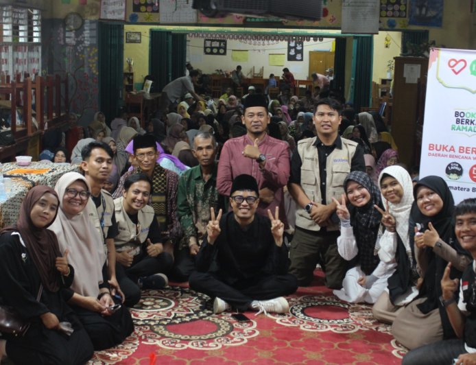 Kolaborasi Kebaikan di Bulan Suci: Witbox Care dan Inisiatif Zakat Indonesia Hadirkan Kebahagiaan untuk Penyintas Bencana di Agam