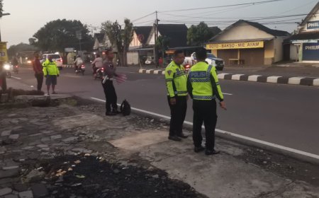 Tragedi Subuh di Jalur Yogya Magelang: Istri Tewas, Suami Terluka Usai Motor Ditabrak Pickup dari Belakang