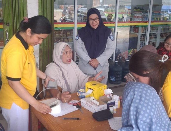 Jasa Raharja Hadirkan Layanan Kesehatan Gratis di Samsat Keliling Kampar Kiri