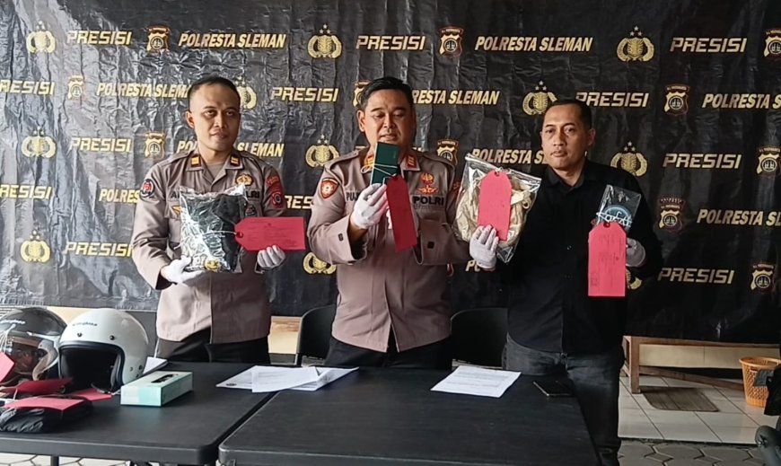 Dua Pelaku Jambret Diringkus, Polisi Amankan Barang Bukti dan Senjata Tajam