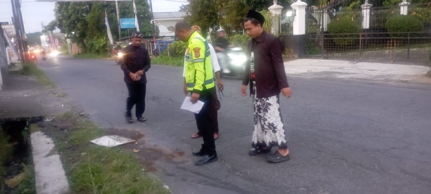 Dosen Lansia Tewas Ditabrak Mobil Misterius Saat Hendak Subuh Berjamaah di Jalan Kaliurang