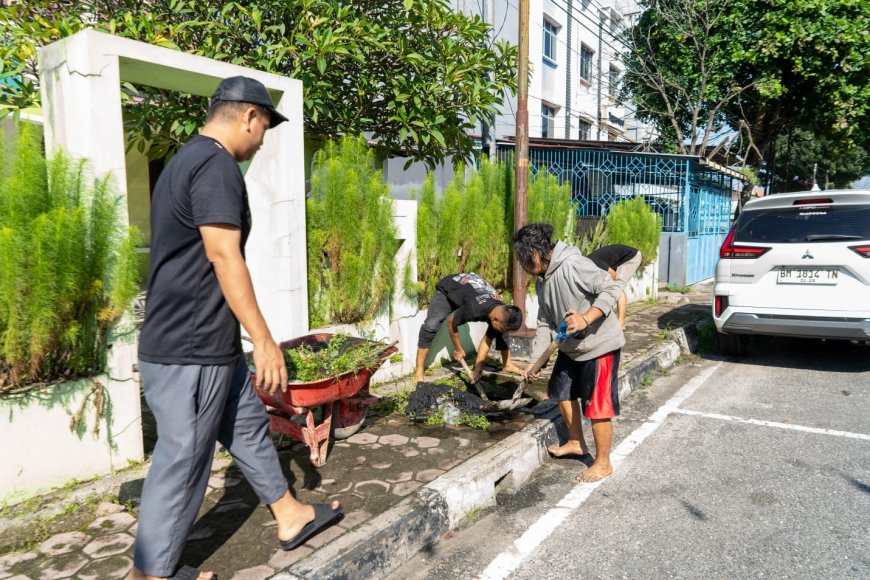 Aliansi Pemuda Senapelan Bersatu Gelar Gotong Royong, Tunjukkan Wajah Baru Pemuda untuk Kemajuan Senapelan