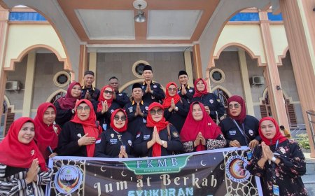 Milad ke-5 FKMB, DPW Riau Gelar Jumat Berkah Serentak Nasional, Ratusan Nasi Bungkus Dibagikan di Dua Masjid Pekanbaru