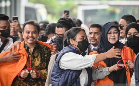 Roy Suryo dan Dokter Tifa Resmi Dilimpahkan ke Kejari Jaksel, Kasus Dugaan Fitnah Ijazah Jokowi Masuki Tahap Penuntutan