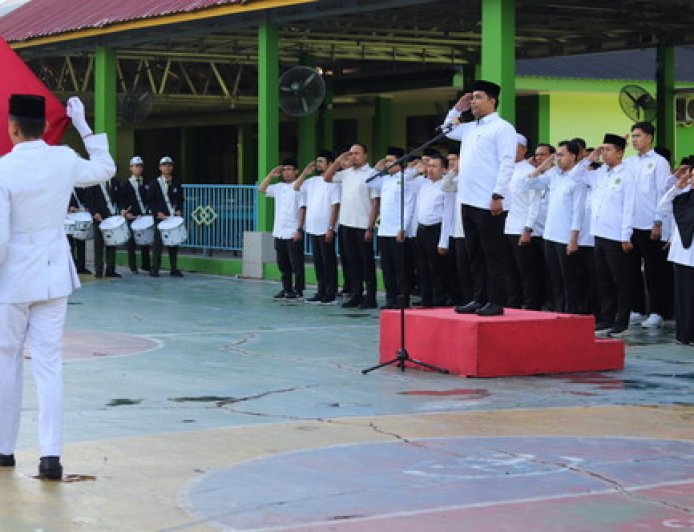 MAN 1 Pekanbaru Laksanakan Upacara Hari Lahir Pancasila, Pasus Jaya Tampil Sempurna