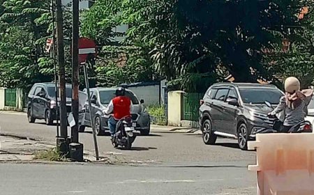 Melawan Arus Demi Jalan Pintas: Kebiasaan Berbahaya yang Kian Dianggap Lumrah di Jalan Raya