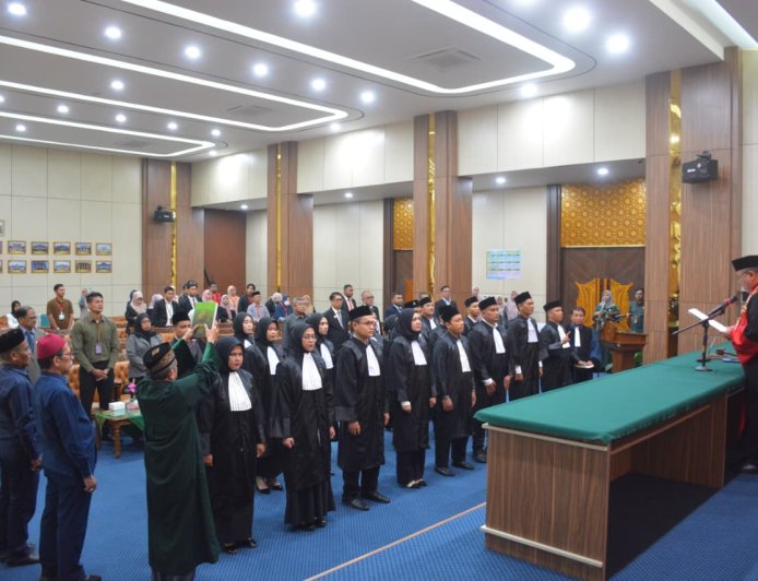 Pengadilan Tinggi Banda Aceh Ambil Sumpah 21 Advokat