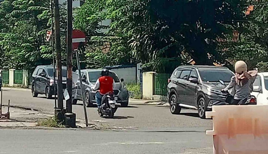 Melawan Arus Demi Jalan Pintas: Kebiasaan Berbahaya yang Kian Dianggap Lumrah di Jalan Raya